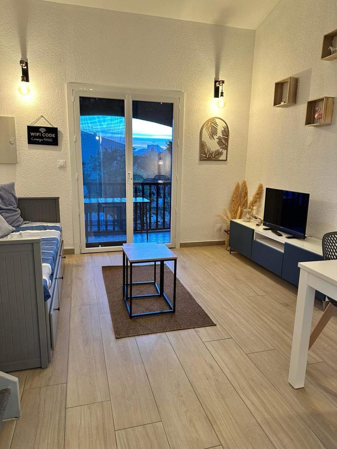 Appartement Duplex 4Pers Climatise - Locations Vld Camargue Saintes-Maries-de-la-Mer Kültér fotó